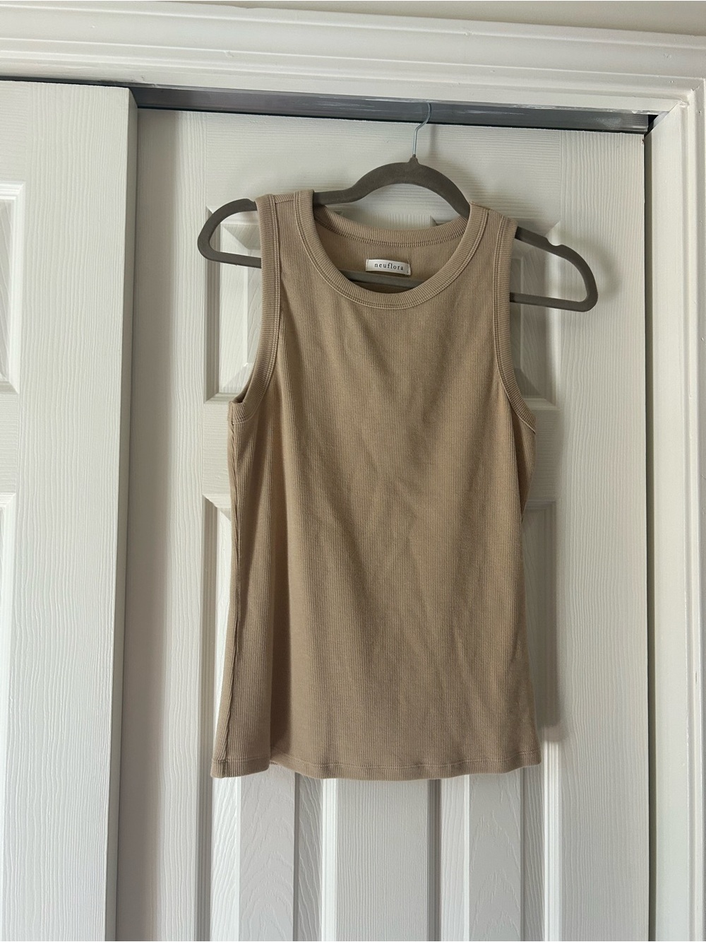 Neuflora Sleeveless Ribbed Tank Top in Tan